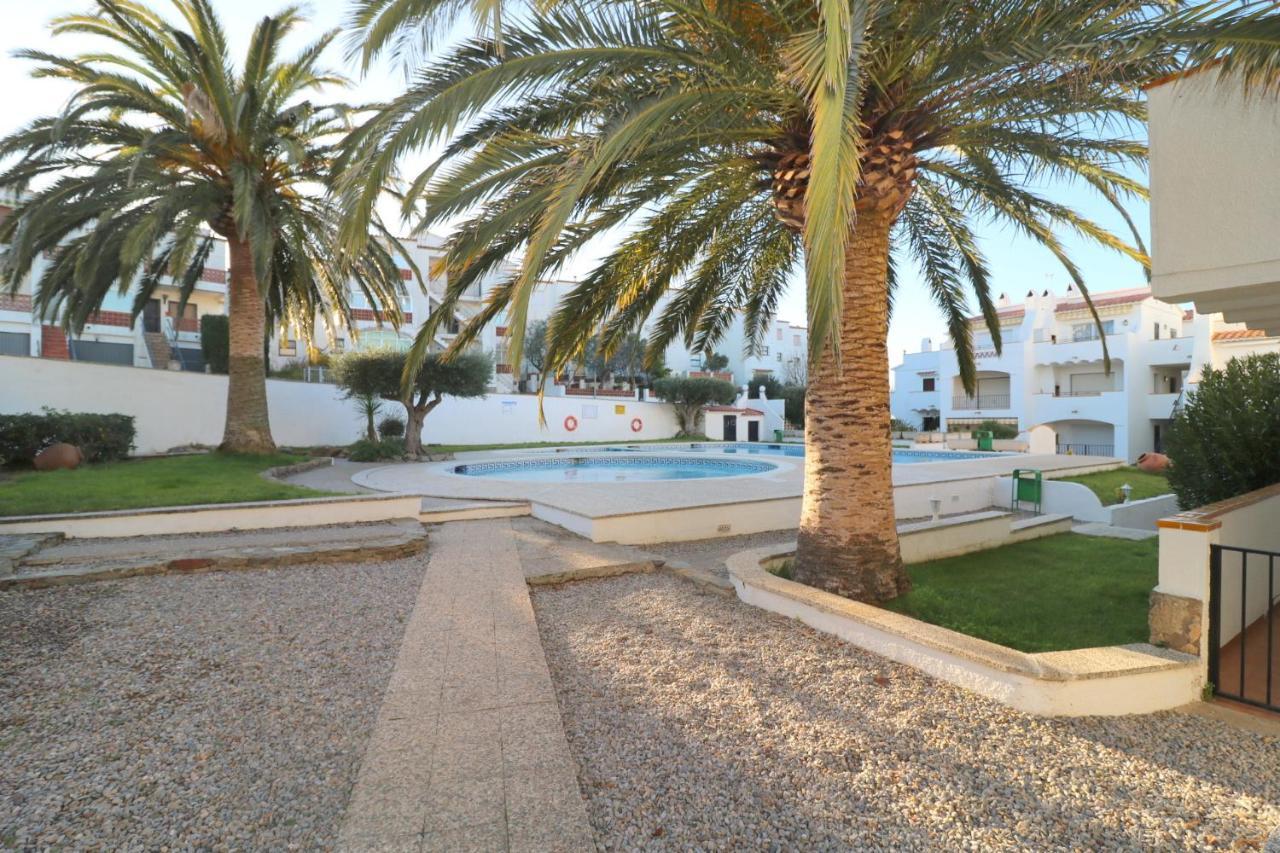 Apartamento Jardins III B 2 - Piso con vista al mar y piscina Rosas Exterior foto